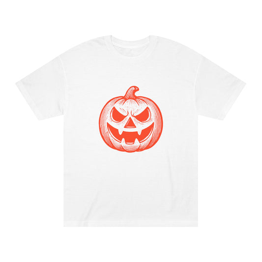 Classic Grin – Pumpkin Tee for the Playfully Spooky